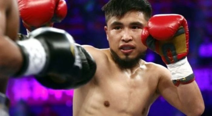 "Казахский воин" нокаутировал соперника в титульном бою в Китае
