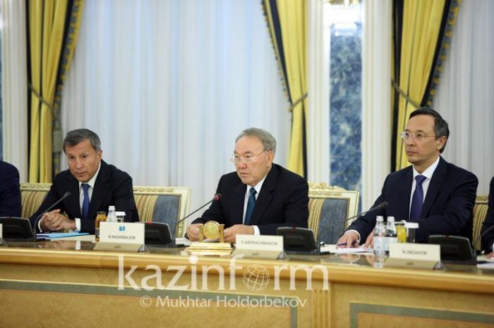 Нурсултан Назарбаев предложил Польше ввести безвизовый режим для казахстанцев 