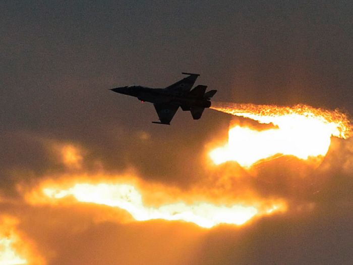 Израиль нанес первый удар по Сирии после установления перемирия, разбомбив военный завод 