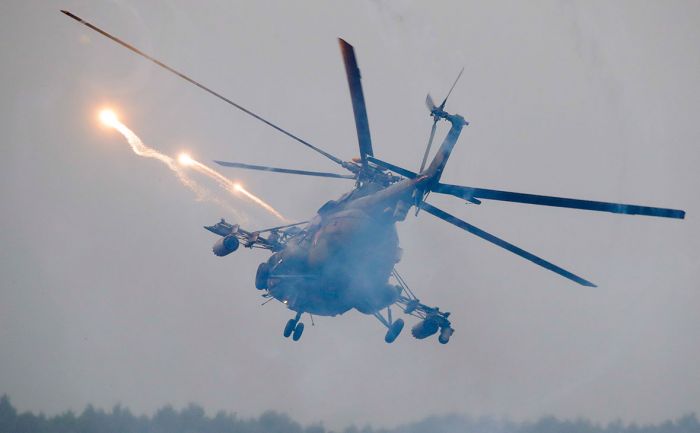 СМИ узнали об обстоятельствах удара с вертолета на учениях «Запад-2017» 