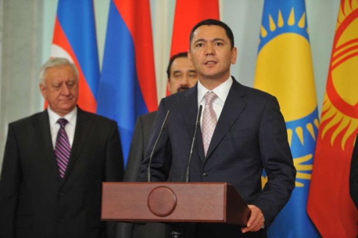 У кандидата в президенты КР Бабанова было казахстанское гражданство – кыргызские СМИ 