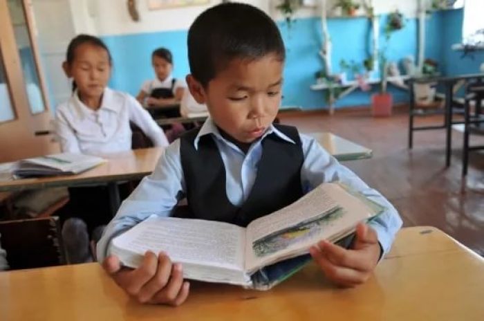 Обязательные нулевые классы введут для детей в Казахстане 