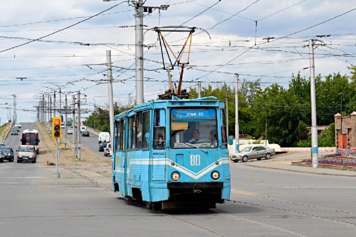 Мальчик сам прыгнул под вагон - водитель трамвая в Павлодаре 