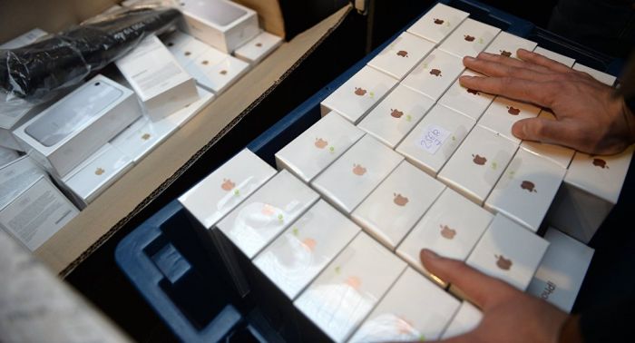 Поддельные iPhone изготавливали в Алматы 