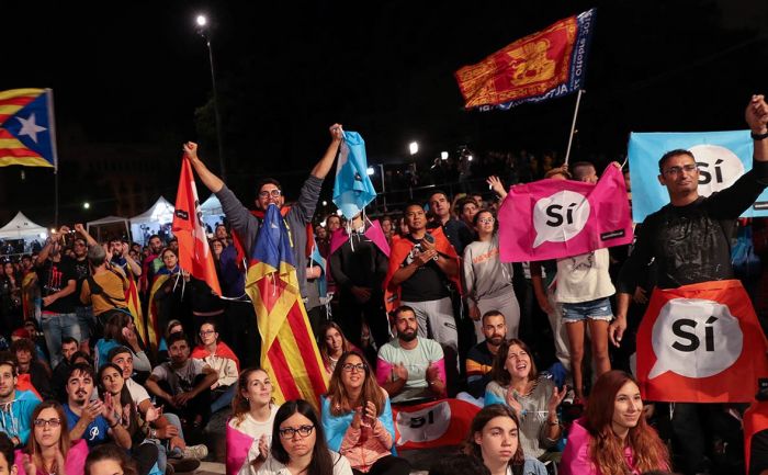 Власти Каталонии заявили о 90% проголосовавших за независимость автономии 