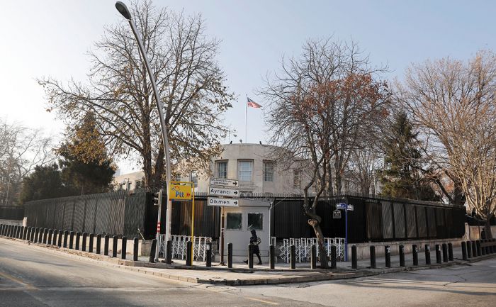 США ответили на арест своего дипломата в Турции визовыми ограничениями 
