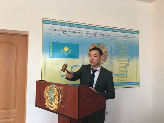 Земля на дело