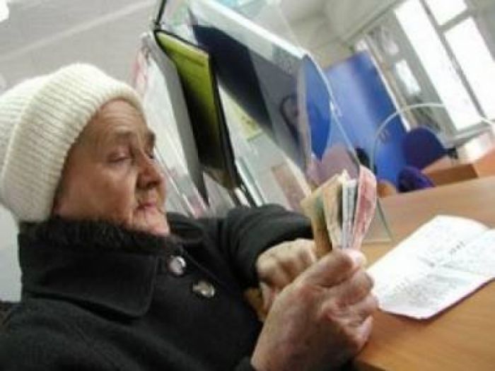 Дуйсенова прокомментировала слова Атамбаева о размере пенсий в Казахстане 