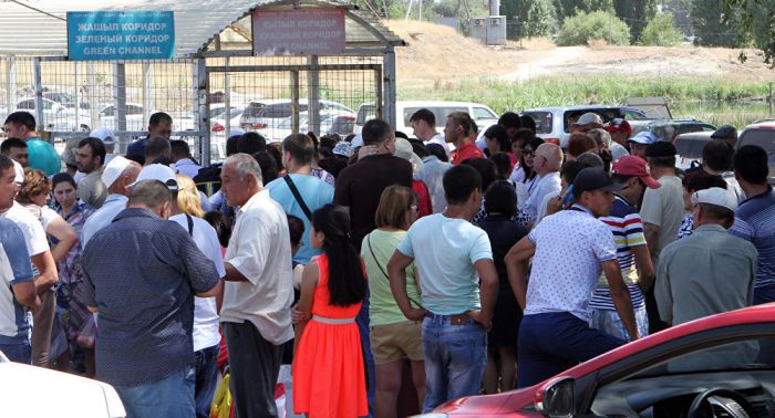 Усиление досмотра на границе с Кыргызстаном объяснили в КНБ Казахстана 