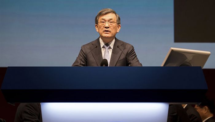 Глава Samsung Electronics объявил об уходе из компании 