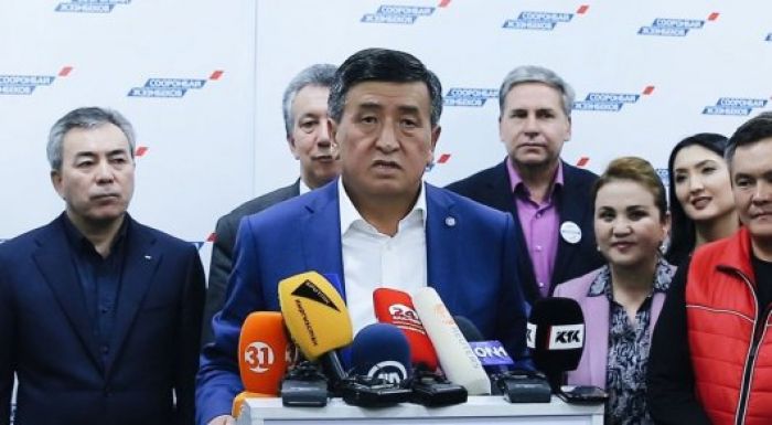 Сооронбай Жээнбеков ответил на вопрос о Назарбаеве 