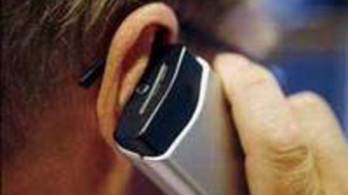 Когда казахстанцев будут уведомлять о телефонной прослушке 