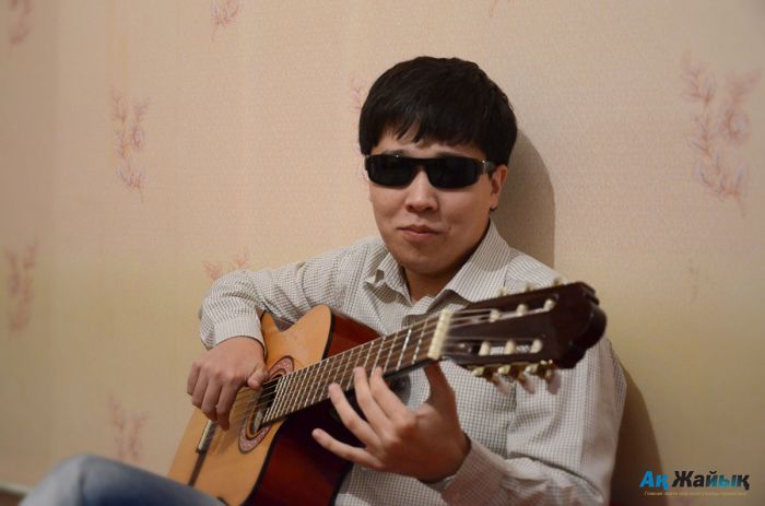 ​Поющий в темноте 