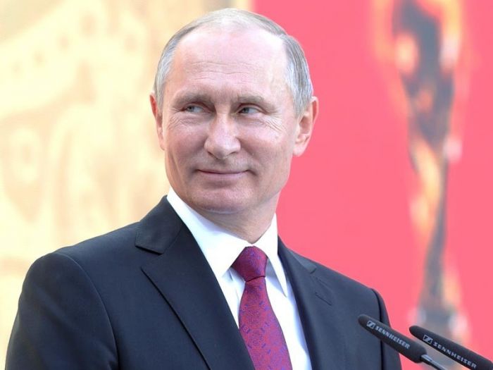 OCCRP связывает с Путиным 24 млрд долларов денег его "ближнего круга" 