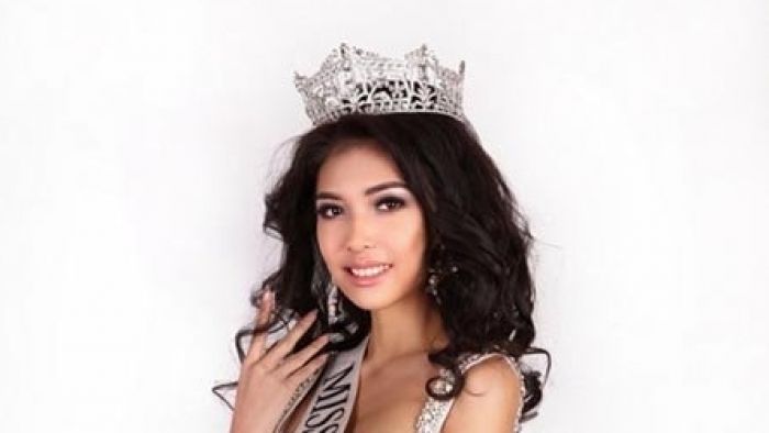 Казахстанка отправилась за короной «Мисс мира-2017» в Китай
