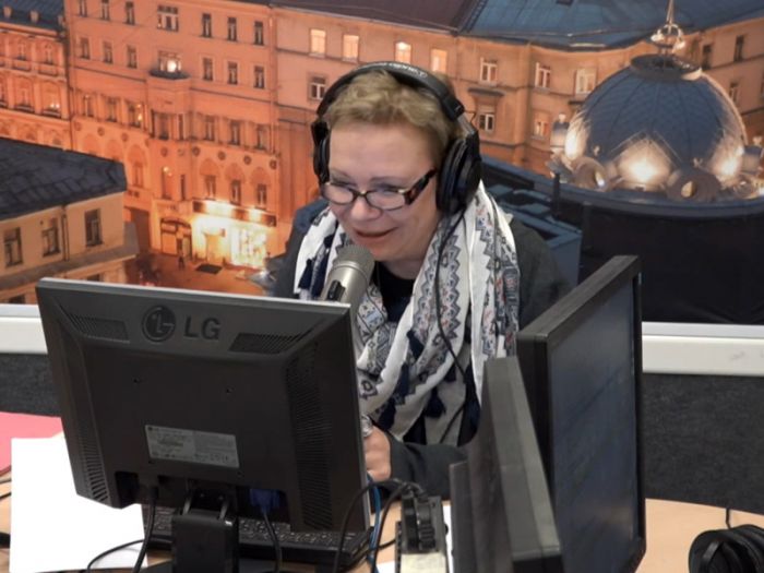Журналистка "Эха Москвы" Ксения Ларина уедет из страны из-за эфира Соловьева 