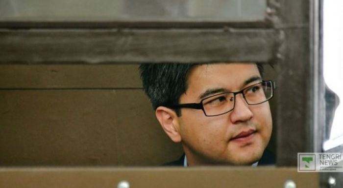 Прокуроры по делу Бишимбаева внесли изменения в обвинительный акт 