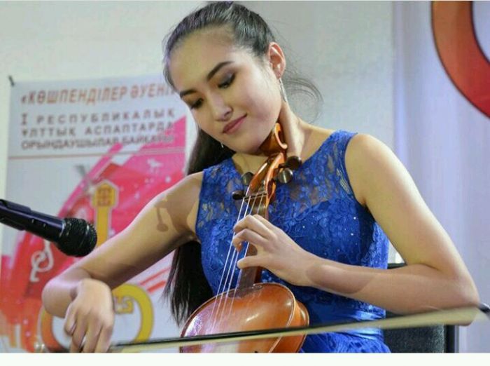 Лучшая казахская «скрипачка» 