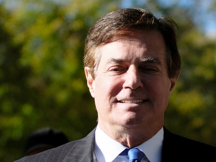 У экс-главы предвыборного штаба Трампа было три паспорта и зарегистрированный на вымышленное имя телефон 