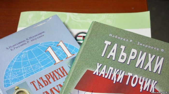 В Таджикистане долг школ за аренду учебников превысил 3 миллиона долларов