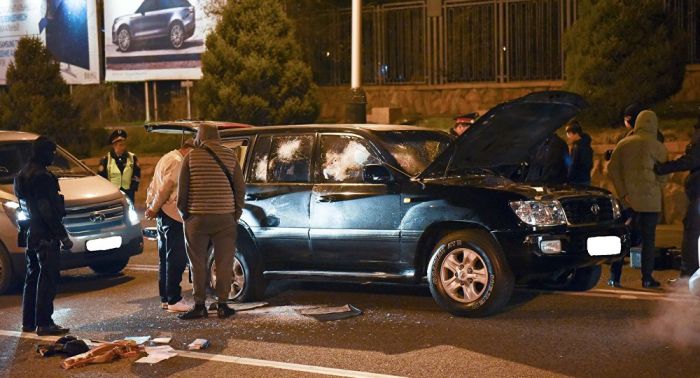 Спецоперация в Алматы: у задержанных изъяты автомат и бронежилет 