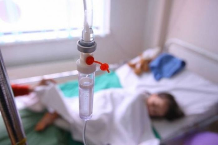 Массовое отравление школьников в Алматы: госпитализировано 36 человек