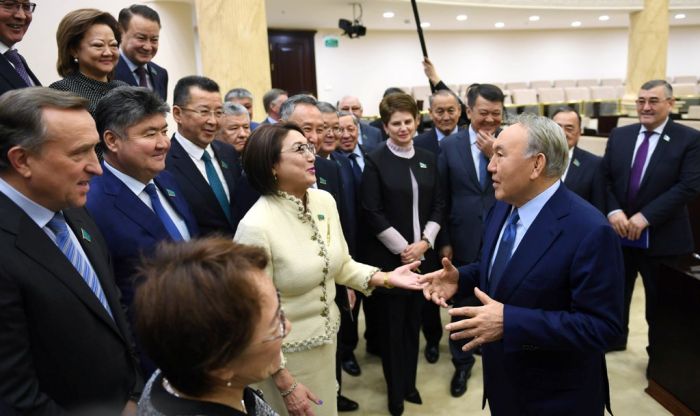 Нурсултан Назарбаев объяснил новые кадровые перестановки 