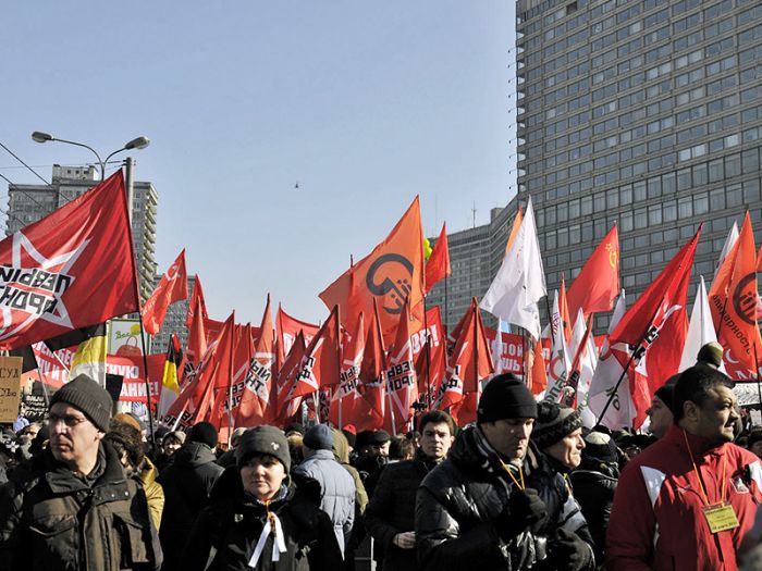 Политтехнологи ожидают массовых протестов после "предсказуемых" выборов президента 