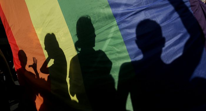 Скрывать от детей информацию о сексе и геях предлагают мажилисмены 