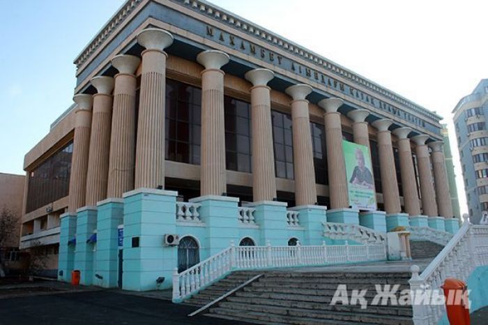 «Спектакль» на 800 миллионов