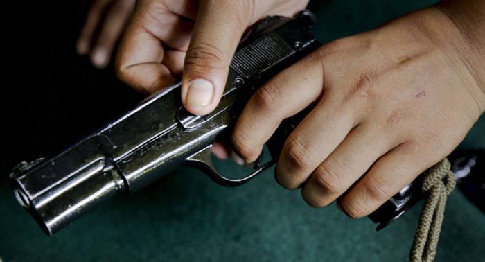 МВД будет выкупать оружие у казахстанцев еще два года 