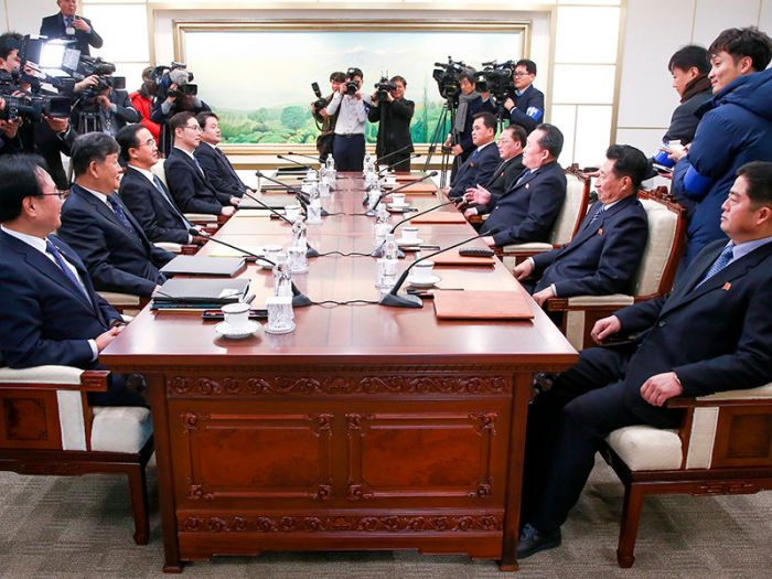 Первые итоги переговоров между Кореями: КНДР согласна отправить на Олимпиаду делегацию 