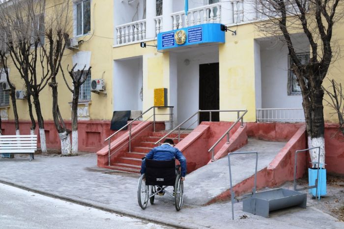 Доступная среда: На бумаге и в жизни