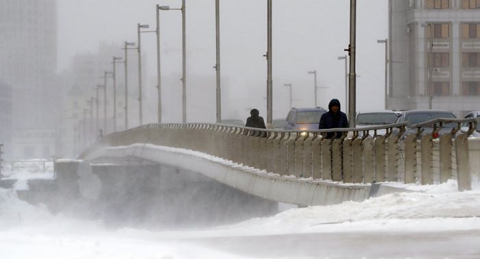 Аким посоветовал астанчанам не выходить на улицу 