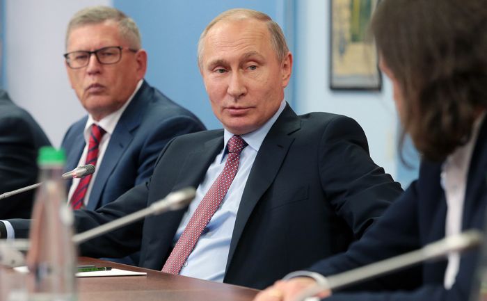 Путин заявил о готовности передать Украине военные корабли и самолеты 