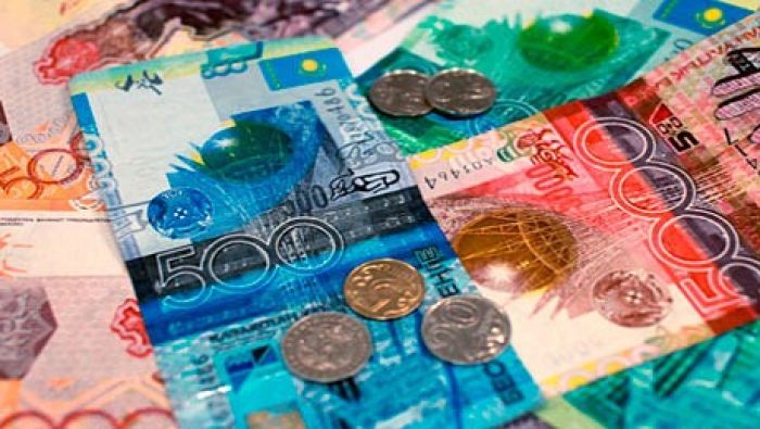 На сколько повысят зарплаты учителям в Казахстане 