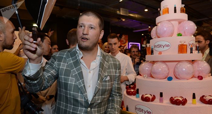 Автор нашумевшего в Шымкенте торта прокомментировал его стоимость 