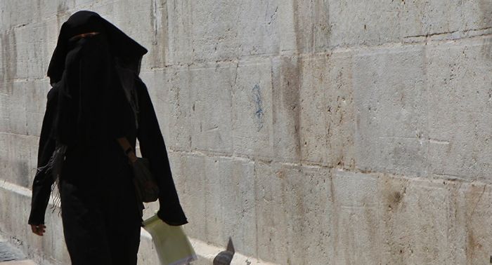 Какая ответственность ждет молившихся возле школы в Актобе женщин 