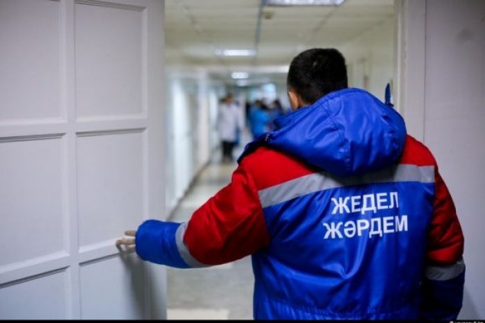 ​Родители школьника избили учителя в Алматинской области 