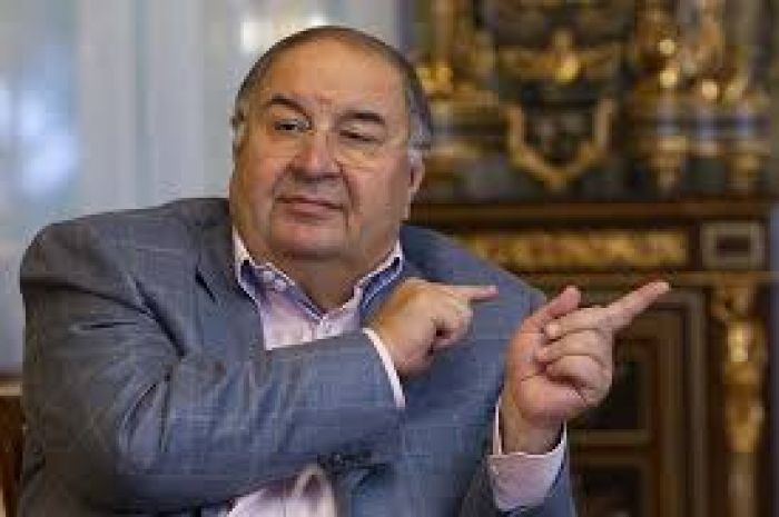 Администрацию Трампа просят внести в "кремлевский список" Чайку и Усманова 