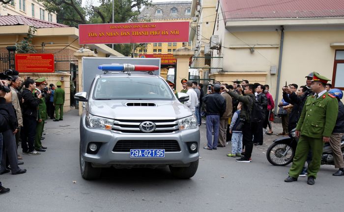 Бывшие топ-менеджеры PetroVietnam получили сроки за коррупцию