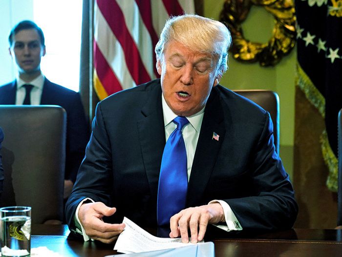 Трамп подписал законопроект о продлении работы правительства США до 8 февраля 