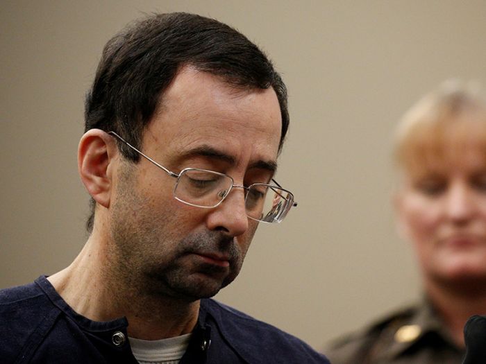 Бывший врач сборной США по гимнастике приговорен к 175 годам лишения свободы за сексуальные домогательства 