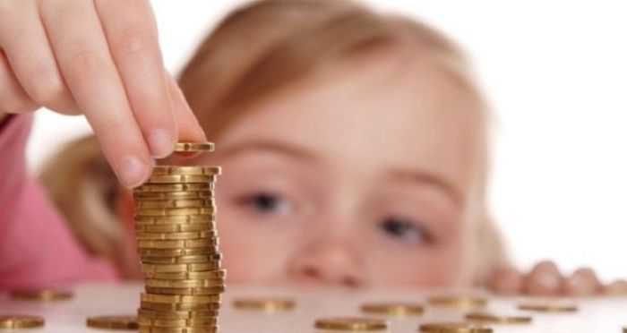 Минтруда озвучили суммы пособий по уходу за детьми до одного года