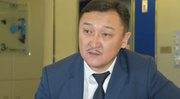 Директора драмтеатра имени Ауэзова судят в Алматы