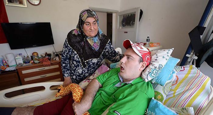 Герой передачи "Пусть говорят" Умут скончался в турецкой больнице