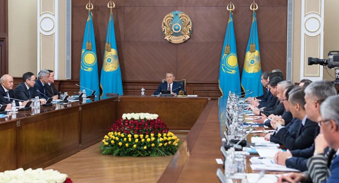 "Хорошо доложил, но самокритики нет" - Президент 