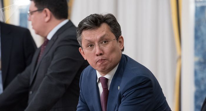 Назарбаев предупредил Султанова, что третье замечание может быть последним 