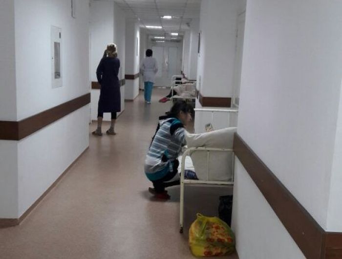 Больница не резиновая. И дома теплей