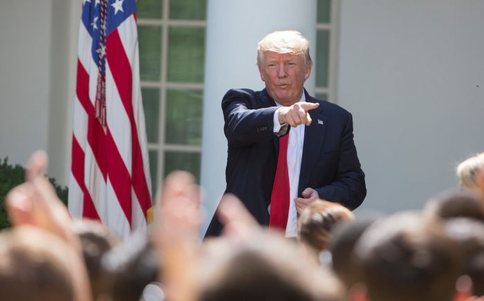 Американские сенаторы потребовали от Трампа исполнения закона о санкциях против России  